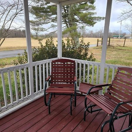 Spacious Family Farmhouse Pikeville Экстерьер фото