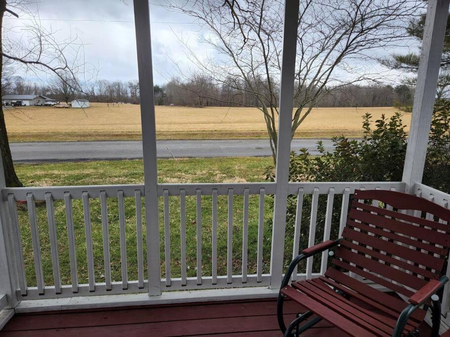 Spacious Family Farmhouse Pikeville Экстерьер фото