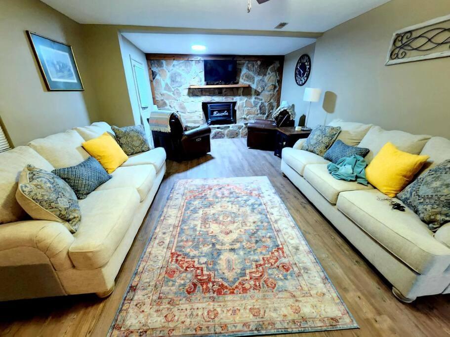 Spacious Family Farmhouse Pikeville Экстерьер фото